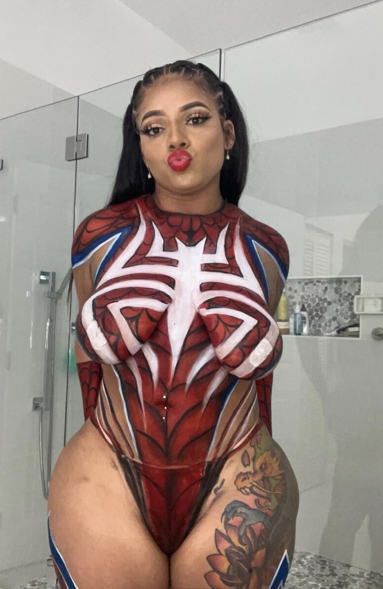 ThereallKKVHS's tweet photo. Would you let me save you?🤪 https://t.co/0Qt4X7jX7i