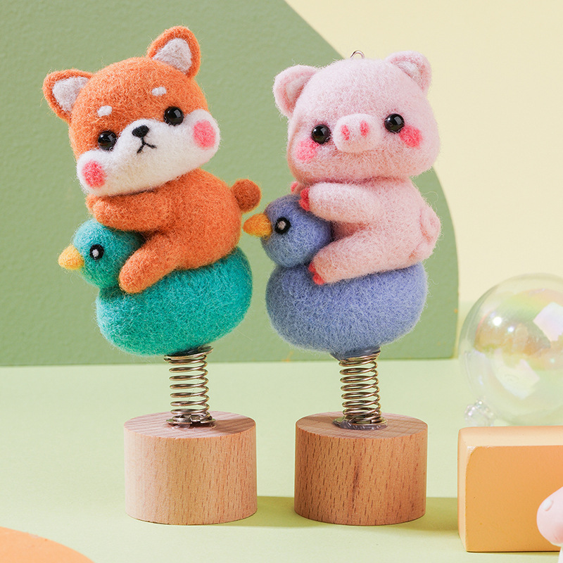 DIYPlanet1's tweet photo. Tumbling cute animals on ducklings #needlefelting
https://t.co/H0qWPVB7Sp https://t.co/w6y3Ehk6Kj