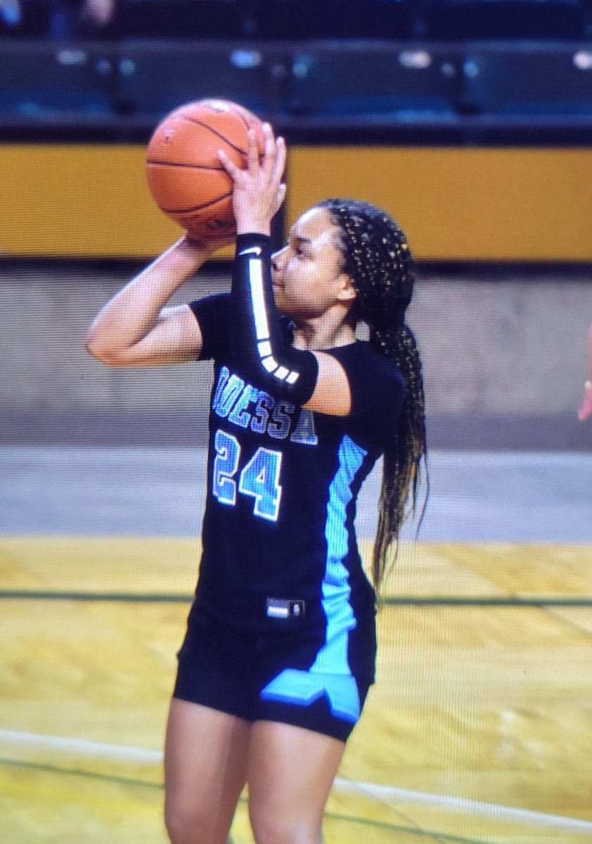 DTarangoOC's tweet photo. @ocwranglerwbb @IsameryTelleria ¡Felicidades Isamery! https://t.co/KSIS4hRAIQ