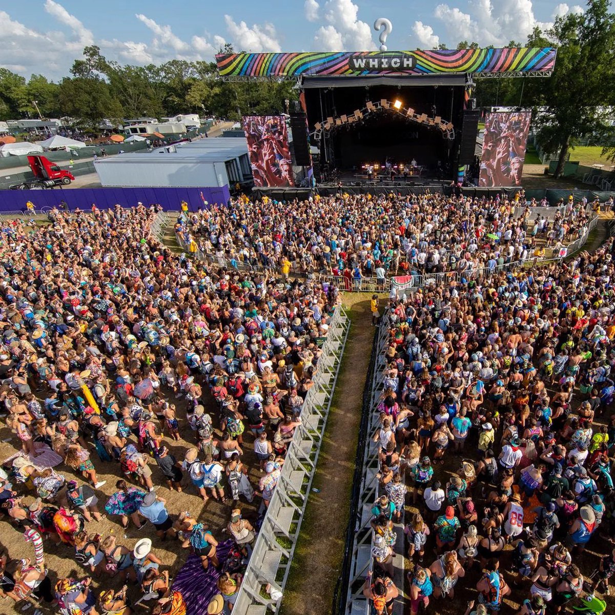 Bonnaroovian tweet media