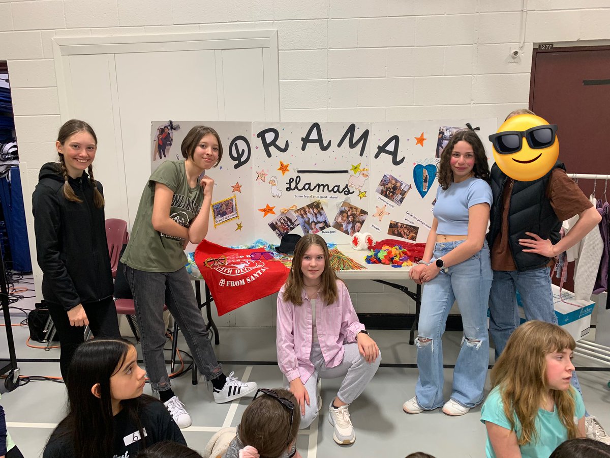 mdh_CCSD's tweet photo. Our #dayinthelife was very successful. We were excited to welcome over 150 potential grade 7 students and look forward to having them at MDH next year @CCSD_edu @StPiusX_CSSD @StLuke_CCSD @StSylvest_CCSD https://t.co/DCG7zzwZD1