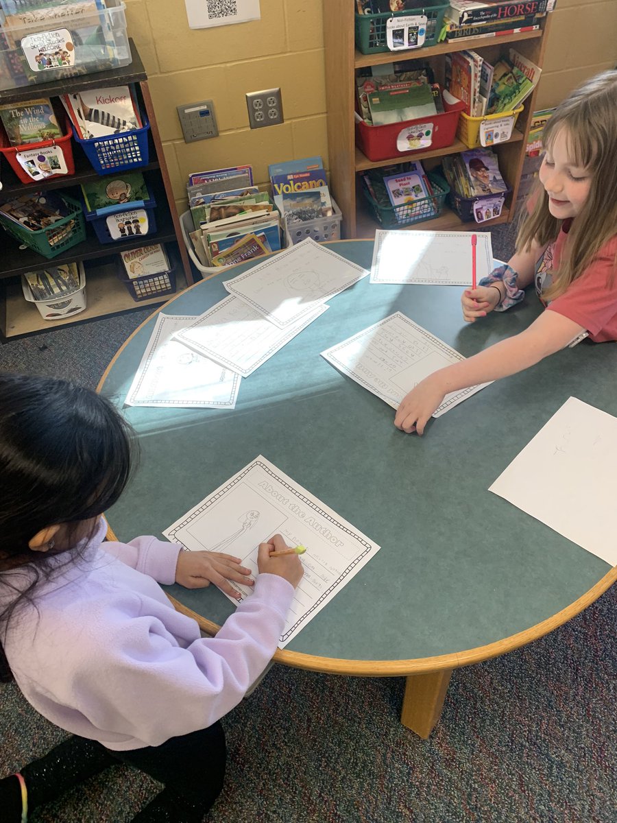 MrsO_TCE's tweet photo. Today students worked together to give each other feedback on revising their imaginative stories &amp; then used this feedback to set new goals. #goalgetters #TCECardinals https://t.co/NuSfW9Cfw2