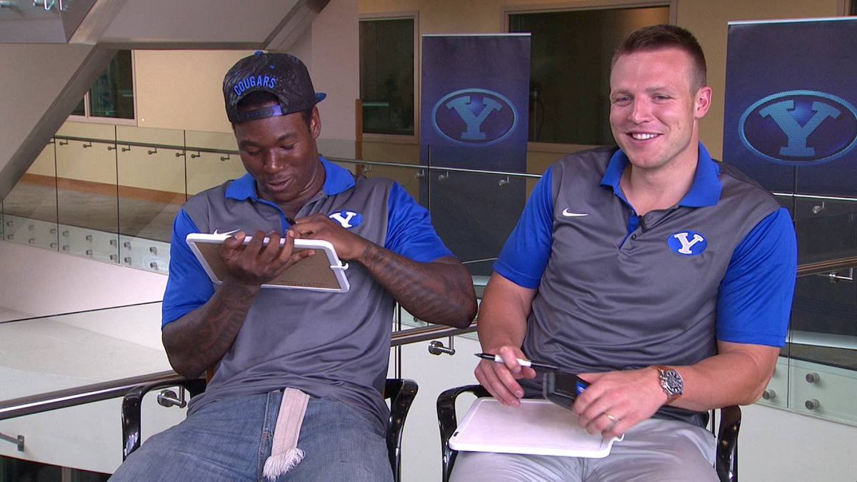 RosvoglouReport's tweet photo. Jamaal Williams and Taysom Hill reunion. https://t.co/HFIJDutsHL