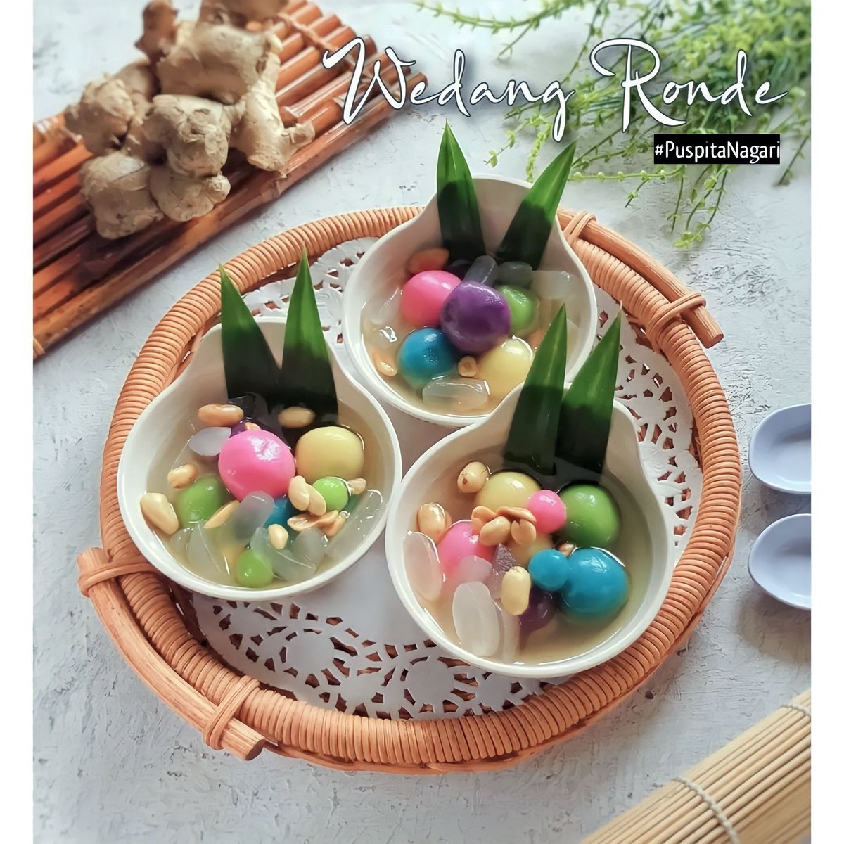 Kalau jalan malam lalu dipinggir jalan ada abang-abang yang jualan Wedang Ronde, apalagi saat cuaca dingin pasti minuman hangat satu ini gak pernah skip dibeli.

Tapi, ternyata Wedang Ronde ini ada sejarahnya lho, penasaran?
Yuk, swipe postnya hingga akhir ya!!

#PuspitaNagari 🌹