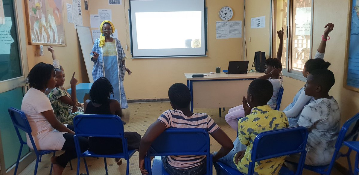 greenvegana's tweet photo. Lancement aujourd'hui de mes nouvelles sessions d'éducation au Développement Durable à @LesSequoiasBko !
On va parler alimentation durable, éthique animale et transition végétale 🌿🌾.
Un riche et passionnant programme en perspective pour nos ecocitoyens de demain !
#ODD #Afrique https://t.co/m8gsoDmHPQ