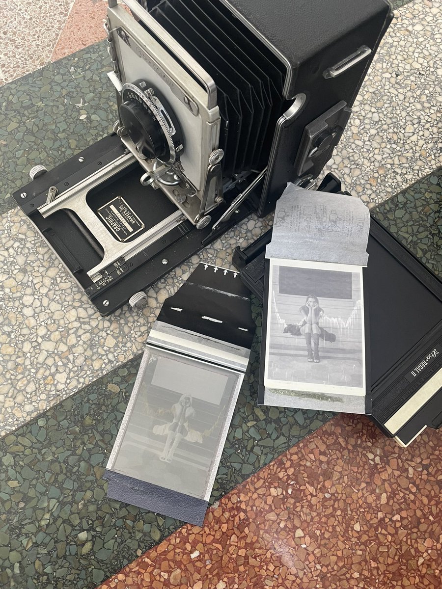 RafaelGonzalez's tweet photo. Peel-apart instant film portraits.
#fp3000b https://t.co/GJ8sL7LXM5