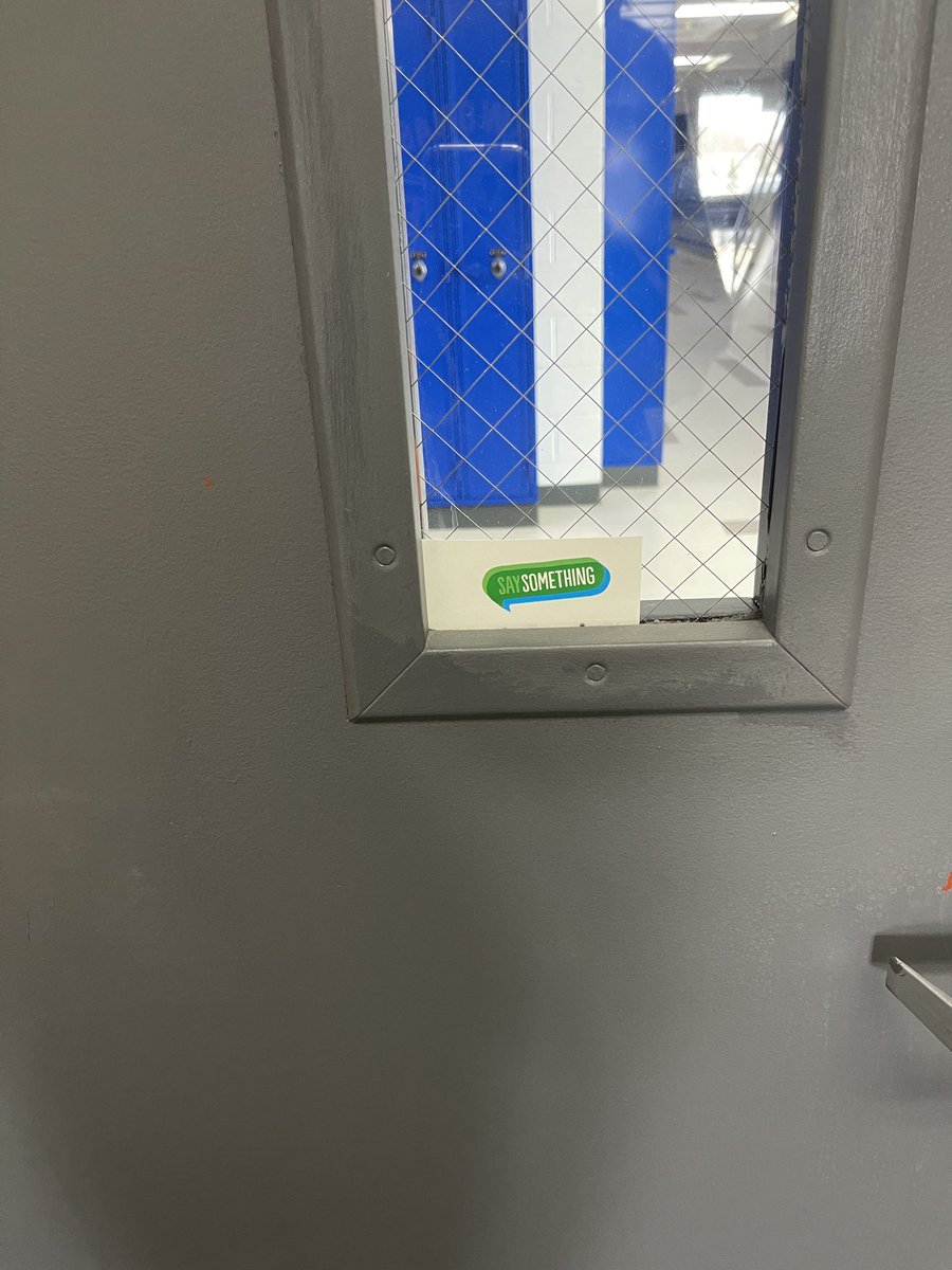 MUKSAVE's tweet photo. SAVE members hung up “say something” logos all around the school for a #saysomethingweek scavenger hunt. Students, if you find one bring it to Handlos’s room (215) for a prize and remember your pledge to say something! https://t.co/fH2c751ND7
