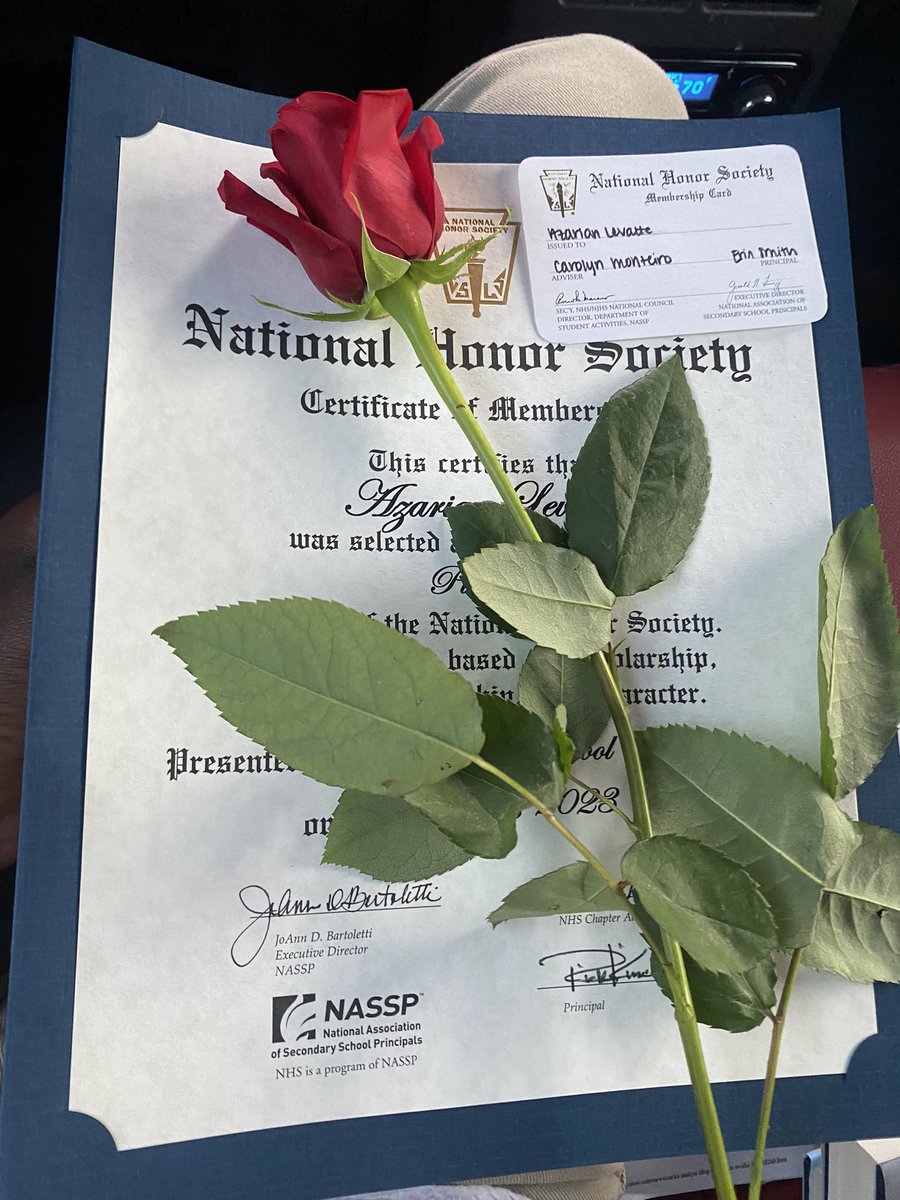 Blessed to be inducted into the National Honor Society!! <a href="/coach_camarca/">Vince Camarca</a> <a href="/tq_coach/">Coach_Tariq Humes</a> <a href="/CoachMattBooth/">Matt Booth</a>