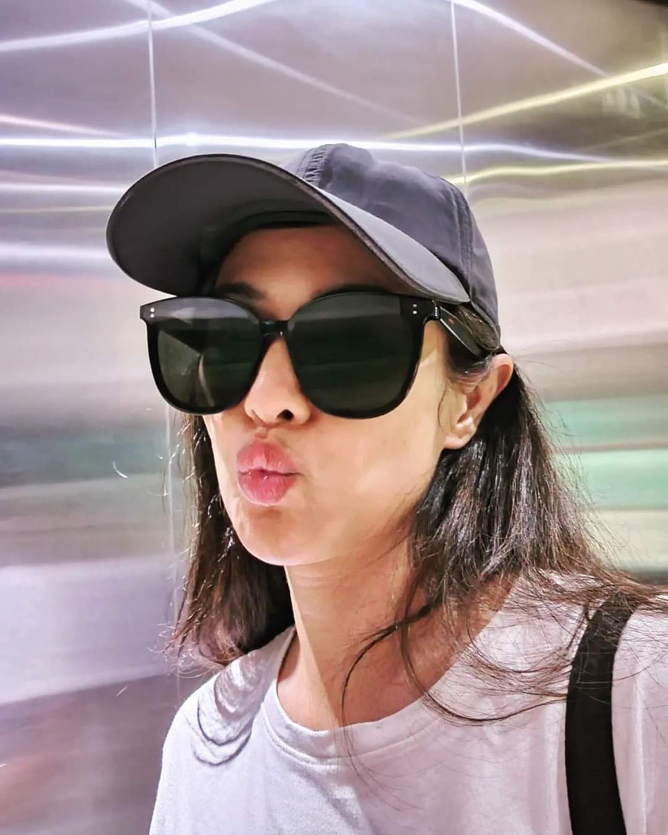 datukhensem's tweet photo. Happy 41st Birthday to the one and only Dian Sastrowardoyo! https://t.co/nQQvGYehxv