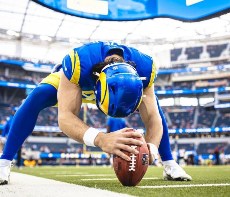 LAW0MAN's tweet photo. Green Bay Packers sign Rams long snapper Matt Orzech #FireLesSnead #RamsHouse https://t.co/gkWOG0SWkn