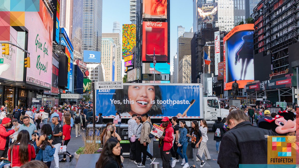 FotoFetch's tweet photo. Want to boost engagement on your social media? Start with your images! Check out these tips to level up your social media photography. Follow the link to read more! #FotoFetch https://t.co/doa4Z9ez8a https://t.co/APWpq0COJS