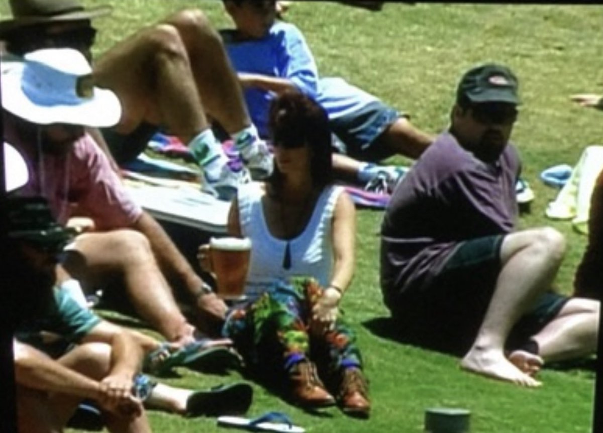 RedbackJim's tweet image. Looking forward to a few quiet beers on the hill tomorrow! #BeerWithBoof #BackTheBacks #RedTins