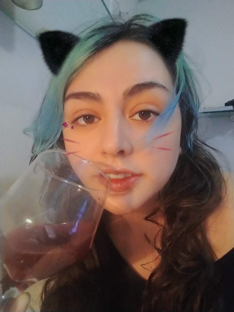 Last three pieces of the FreakyGirls! 😭💕

Thanks to Web3, many of us have found new opportunities to pursue our passions and create a future for ourselves, even when others doubted us. 

I love you friends 🥂