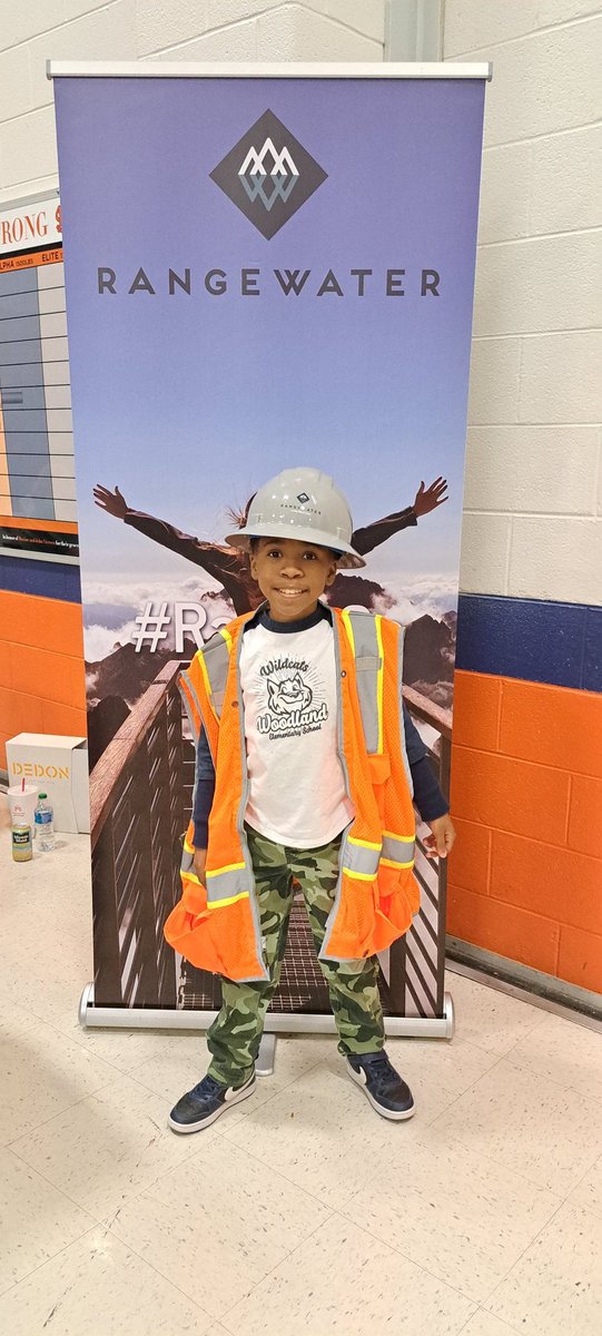 RochelleSMS's tweet photo. @WESWildcats2 @FOWPTO Josiah Enjoyed @SSEFGeorgia STEAM showcase! This was definitely empowering for us.  #Educate #Inspire #Prepare #SSEF #STEM https://t.co/Q1t4UHL5FD