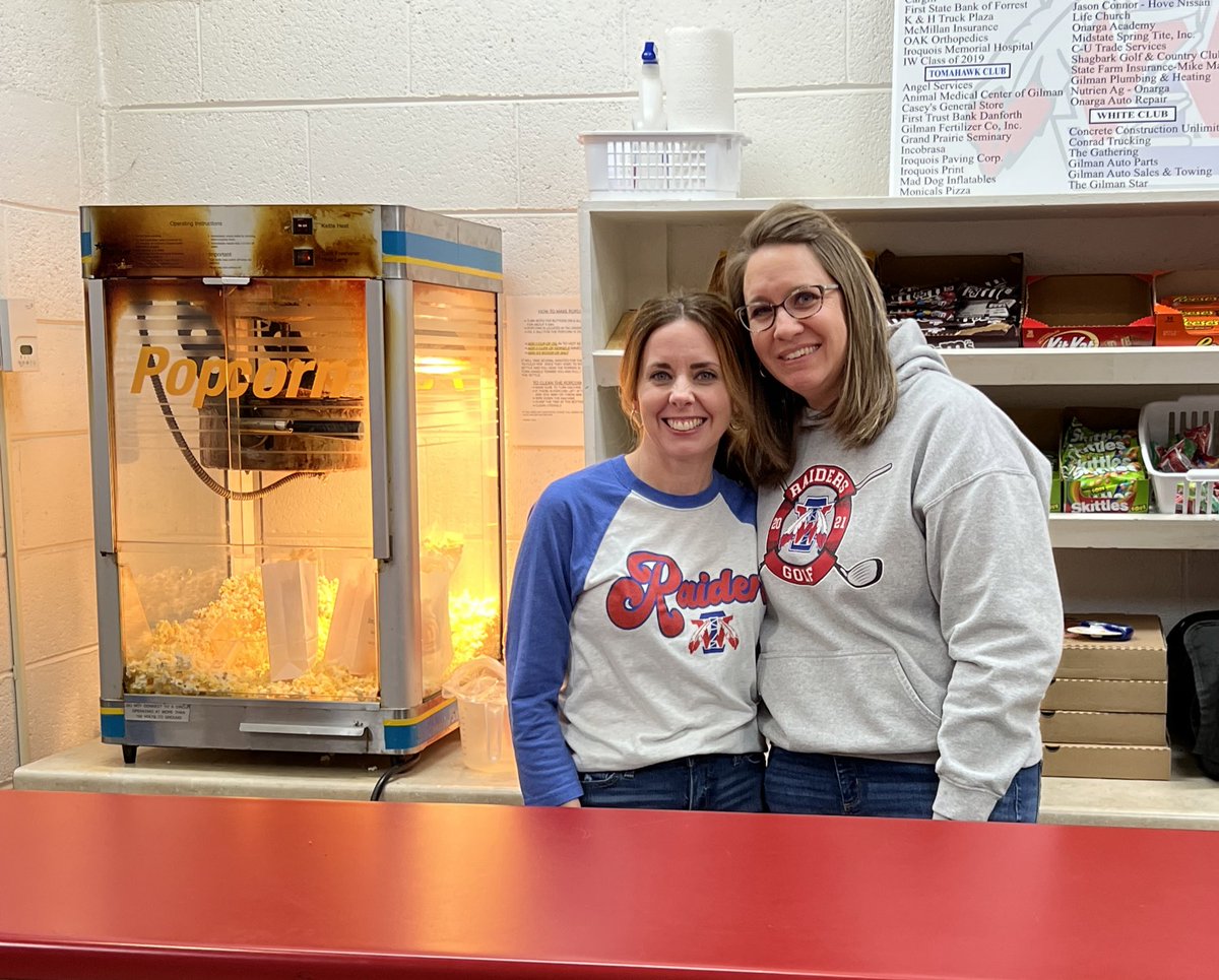 IWHSraiders's tweet photo. A huge shout out to Ms. Fischer, the Student Council, and the many volunteers and competitors who made tonight’s VB fundraiser such a success! #iwhsraiders #iwraiders #tylerstrong https://t.co/1FTl8BcW4D