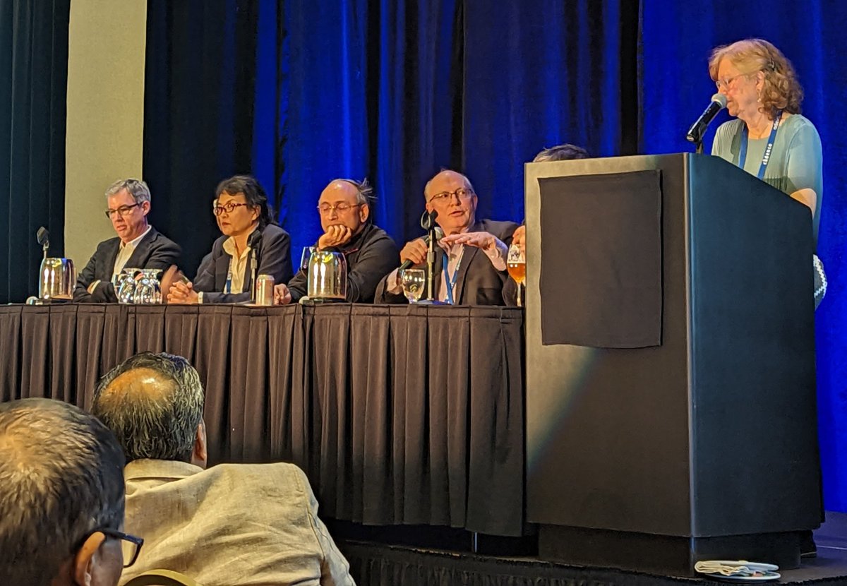 AmkorTechnology's tweet photo. Amkor's Mike Kelly was a panelist during the #IMAPSDPC evening Panel Session: "Packaging Chiplets: Opportunities and Remaining Challenges" on March 14. Discussions were on packaging options for chiplets in the future and the advantages of these options. https://t.co/FkTYYsGYPe