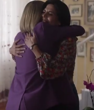 javolimmitolog5's tweet photo. ๐๐Mecha es un sol con Ruti! @Carolsarmiento0
Me encanta la relacion q se desarolla entre ellas, independientemente de loq pase entre ella y aurelio
๐๐ #ESDLC8 X 40 * #LARUTI ๐ซฆโ๏ธ๐ https://t.co/17NVMZMzFD