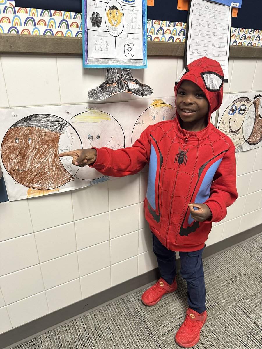 Hferguson28's tweet photo. You can’t hide that @SpradleyElem PRIDE!  Learners Showcase was in full effect @SpradleyElem So many smiling faces! https://t.co/P1F9vz7pm2