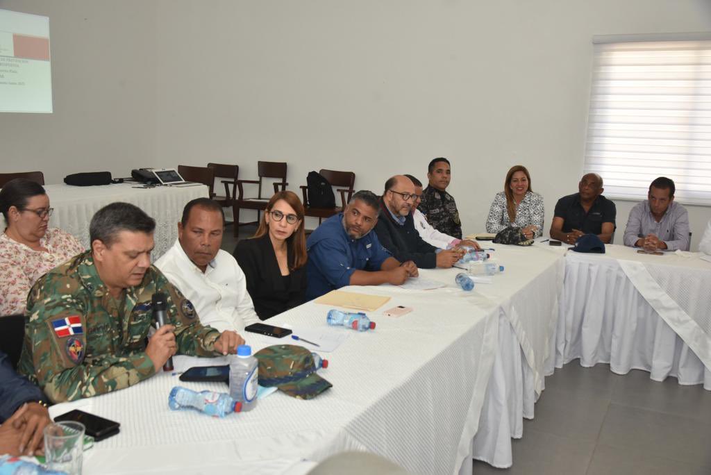 CamaraPOP's tweet photo. En el día de ayer participamos en una reunión junto a las autoridades locales y organismos de rescate, para la coordinación de lo que será el operativo Semana Santa 2023.
Reiteramos nuestro soporte para respaldar su vialidad
#OperativoSemanaSanta2023 
@mileykabrugal https://t.co/eSfHipMJ4C