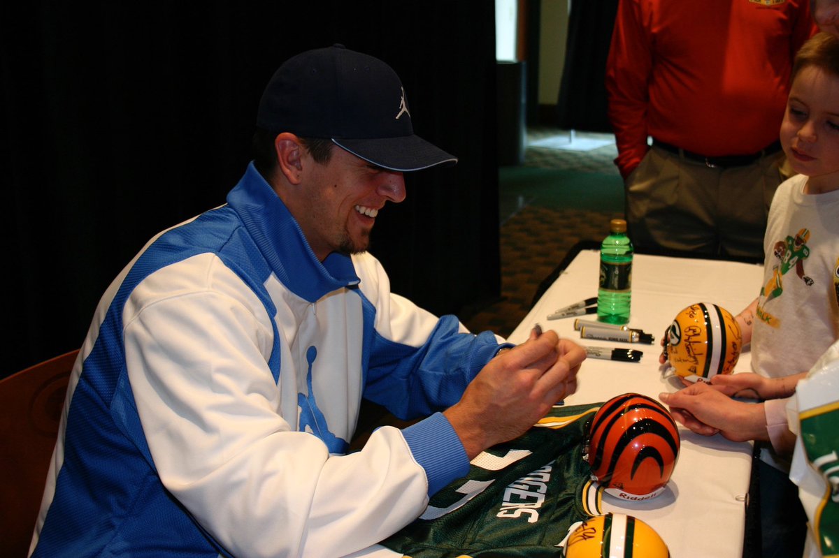 Bergiemae's tweet photo. If only @AaronRodgers12 would’ve gone to the Bengals, I would’ve been prepared #AaronRodgersJets https://t.co/7GRgGimjlr