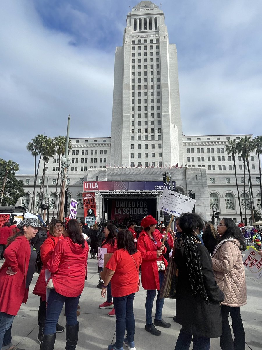 WeAreCTA's tweet photo. CTA President @ETobyBoyd and Vice President @teachergoldberg are part of the crowd growing in front of LA City Hall as @UTLAnow and @SEIULocal99 stand together, United for LA Schools, fighting for the future of our students! #WeAreCTA #United4LA #UTLAStrong https://t.co/4t8Bo9svrV