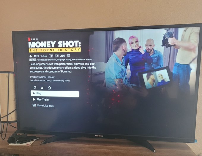 Here we go with the #moneyshotnetflix #flyduowatchparty! https://t.co/bnOhu409D1<a href="/tag/moneyshotnetflix"class="tags">#moneyshotnetflix</a><a href="/tag/flyduowatchparty"class="tags">#flyduowatchparty</a>