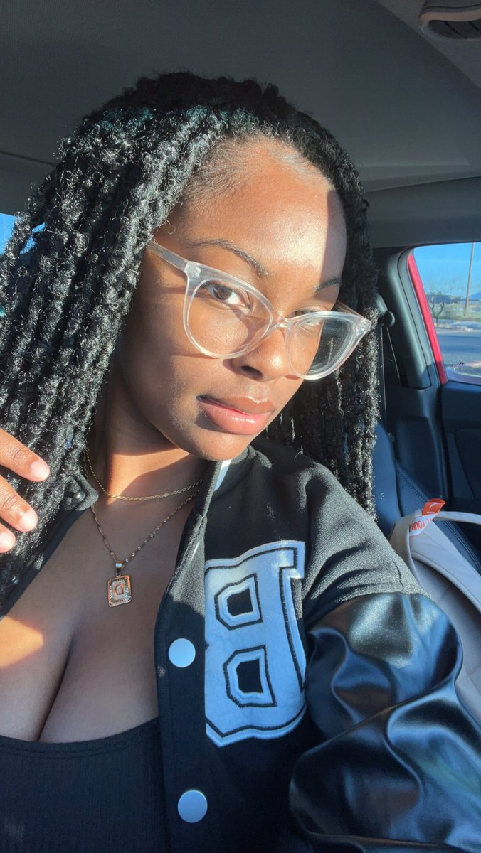 domxooo's tweet photo. know your angles https://t.co/d5JjjWOmPd