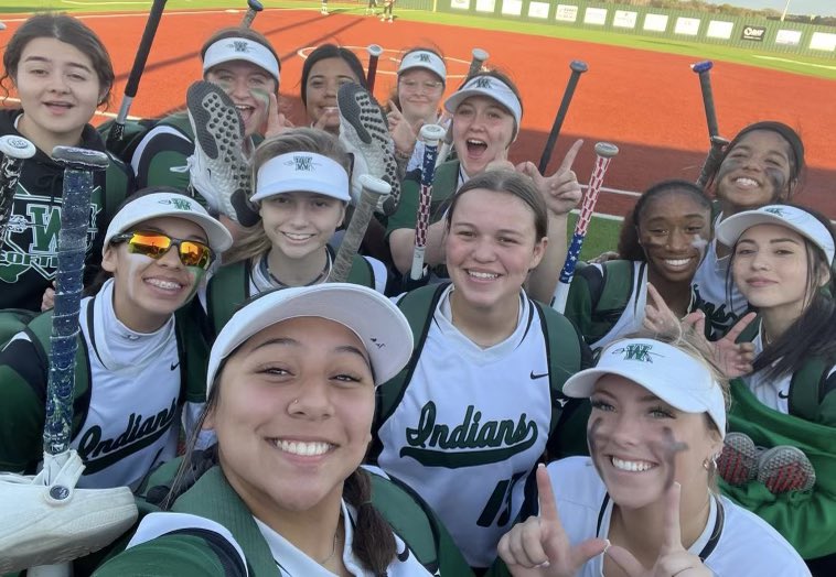 NDNDiamondClub's tweet photo. FINAL
Legacy JV - 2
Hachie JV @NDNSsoftball - 3

4-0 in District 11-6A https://t.co/xSMwCR8hoN