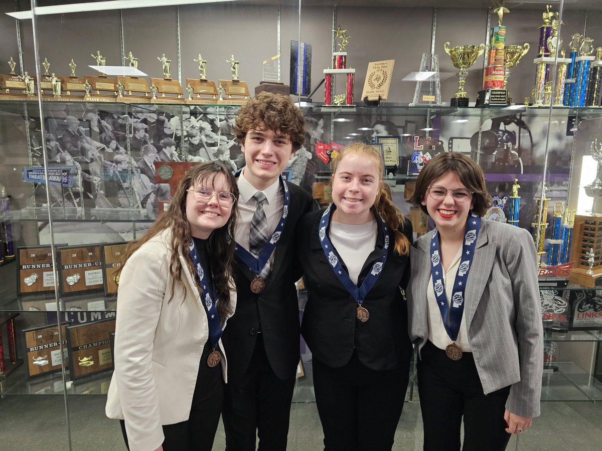 NorrisSpeech's tweet photo. 🚨FIFTH PLACE TEAM FINISH!🥳 The smallest Class A school, Titans finish Top Five!🏆Thank you to all who made this possible!
Emma - 4th Poetry
Emily - 3rd Informative 
Brandon - 3rd Informative 
Haven - 5th Humorous https://t.co/vB9NfNak0l