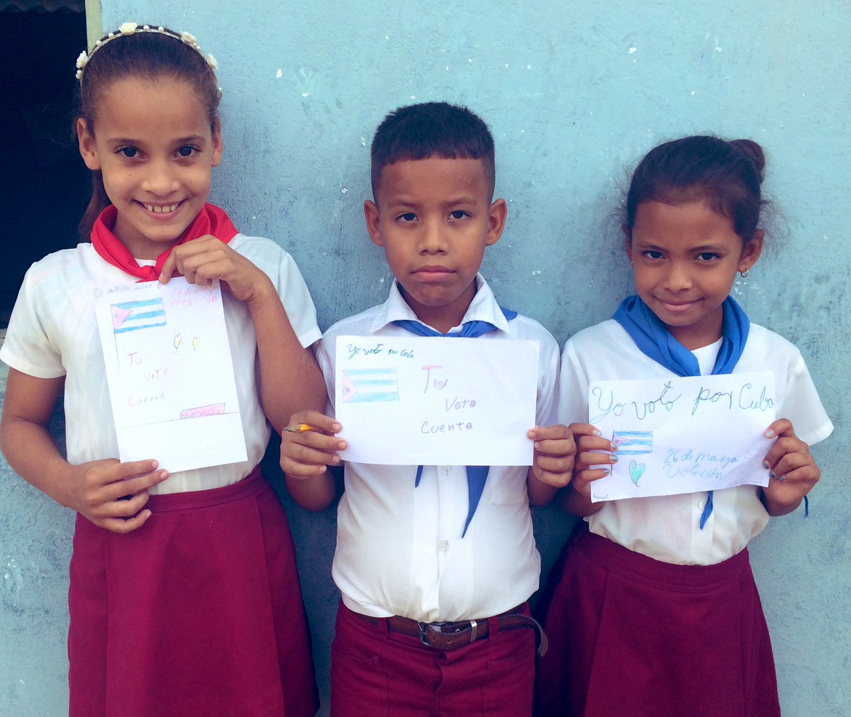 YanelaRosabal's tweet photo. #yovotoxtodos estudiantes de la escuela primaria Emilianos Díaz, realizan propaganda en vista al próximo 26 de marzo. #dmeguamá #Guamá https://t.co/PkO40brDeT