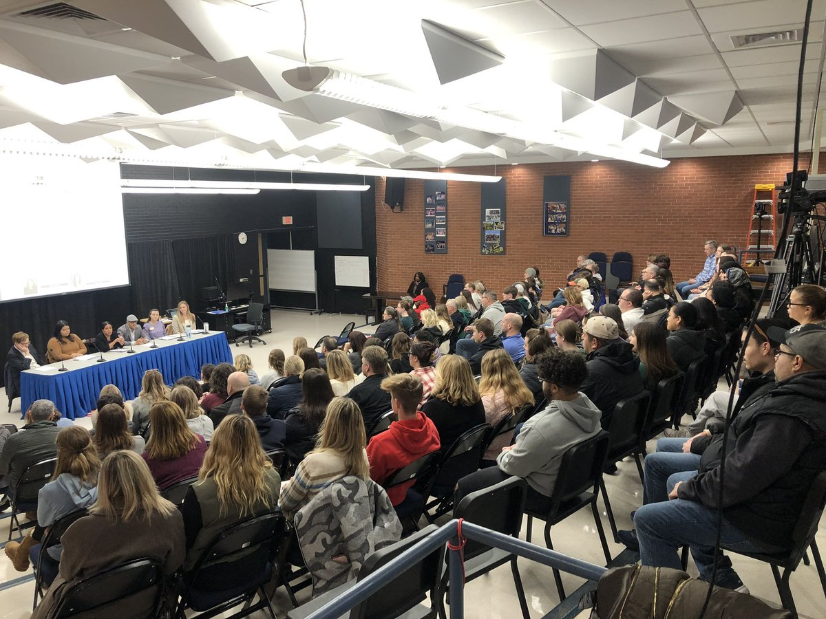 Kelly Hickey PHS tweet media