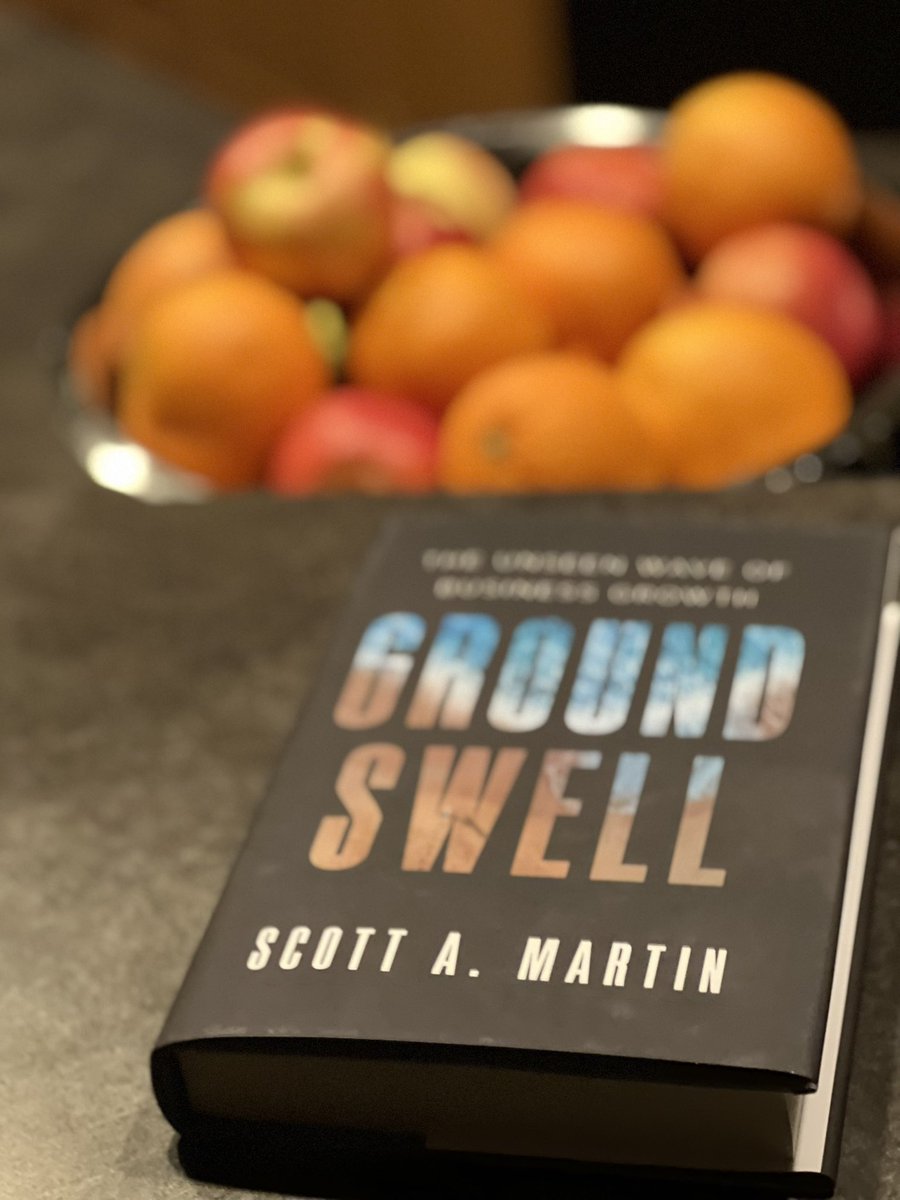 PersonalBrand__'s tweet photo. Personal Brand Marketing with #TheGroundswell #Marketing #Strategy #sustainablegrowthmarketing #personalbranding #personalbrand 👉 https://t.co/fSlskKWa5c https://t.co/ANWjmdQ3SA