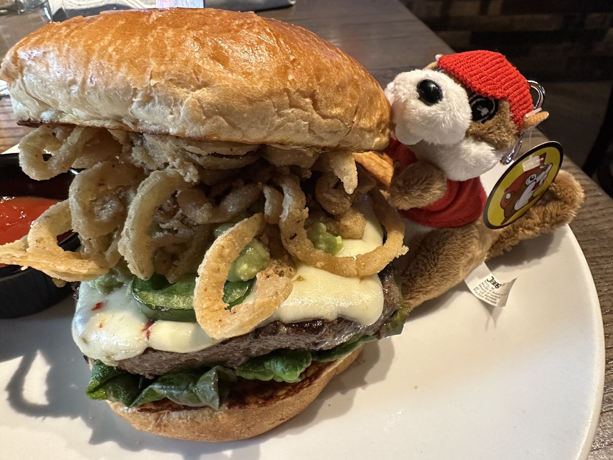 toadcola's tweet photo. Got a new friend from @ChillWookie to take to the show, but I fear he may have overindulged at dinner.
#BuceeBeaver Wake up! wake up! @bucees
#DREAMCATCHER🔮#드림캐쳐🔮
#DreamcatcherinIrving #DreamcatcherinDallas #DreamcatcherinTexas
#DreamcatcherReasonMakes https://t.co/E1JUix0grn