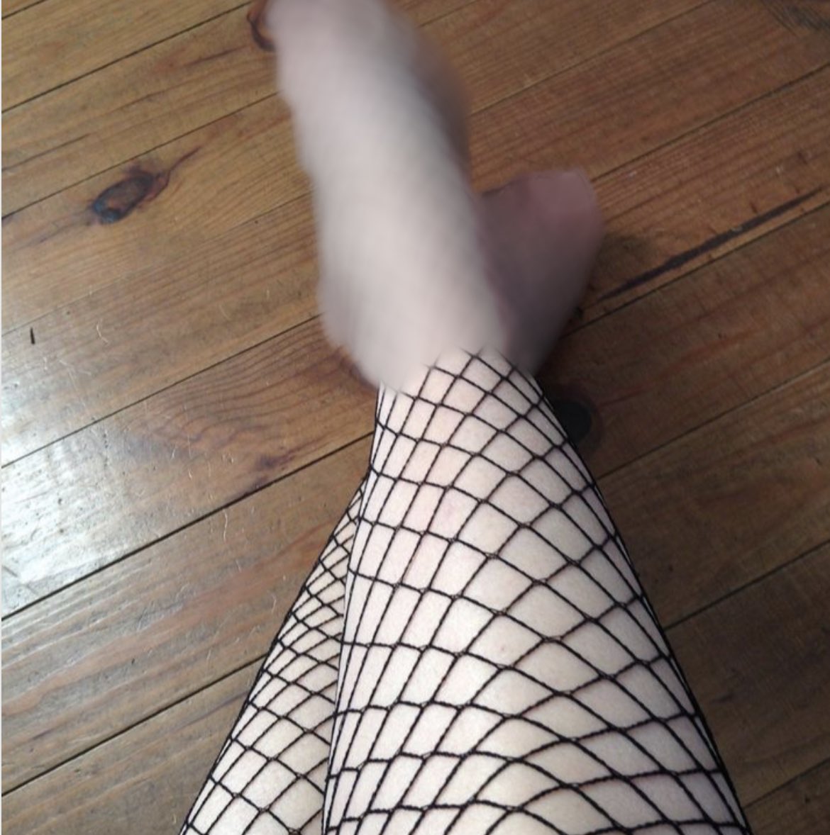 GoddessxXxAli's tweet image. If you wanna see the full thang hit up my cash app text me for prices 💕#feetfethish #meetyourneeds #SugarBabies #feetfinder