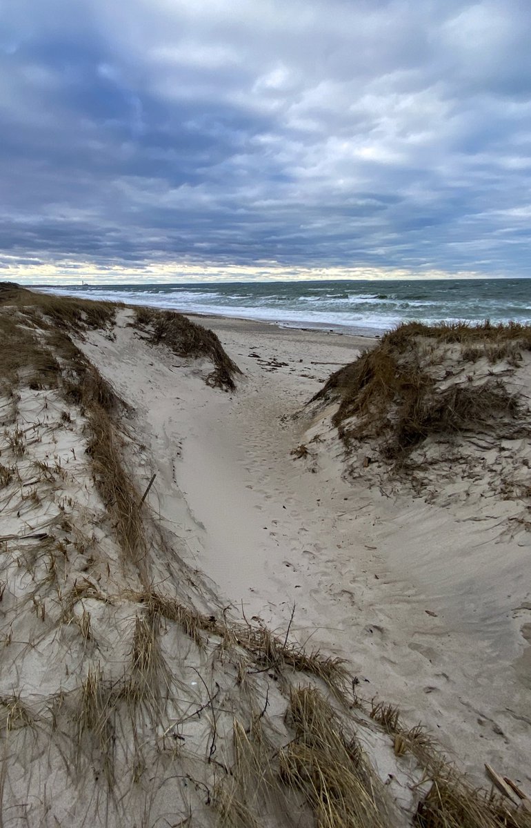 lightand_life's tweet photo. โค๏ธ a detour after work on the way home. #CapeCod #SandyNeck #StormHour @capecodweather https://t.co/KID2Si8TWT