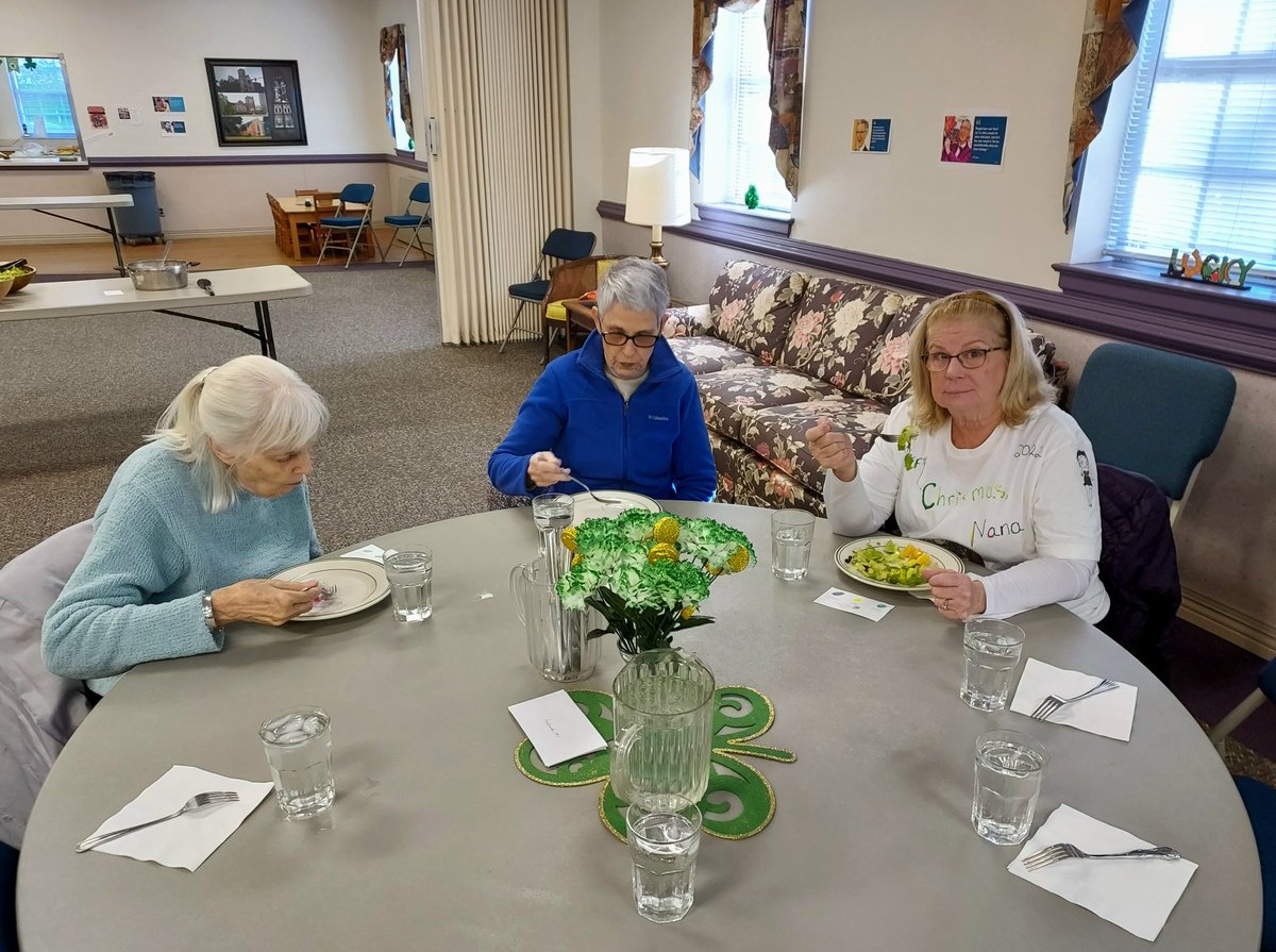 jonblade98's tweet photo. Progressive dinner with congregation members of Second Presbyterian. https://t.co/yHHJbKVU6y