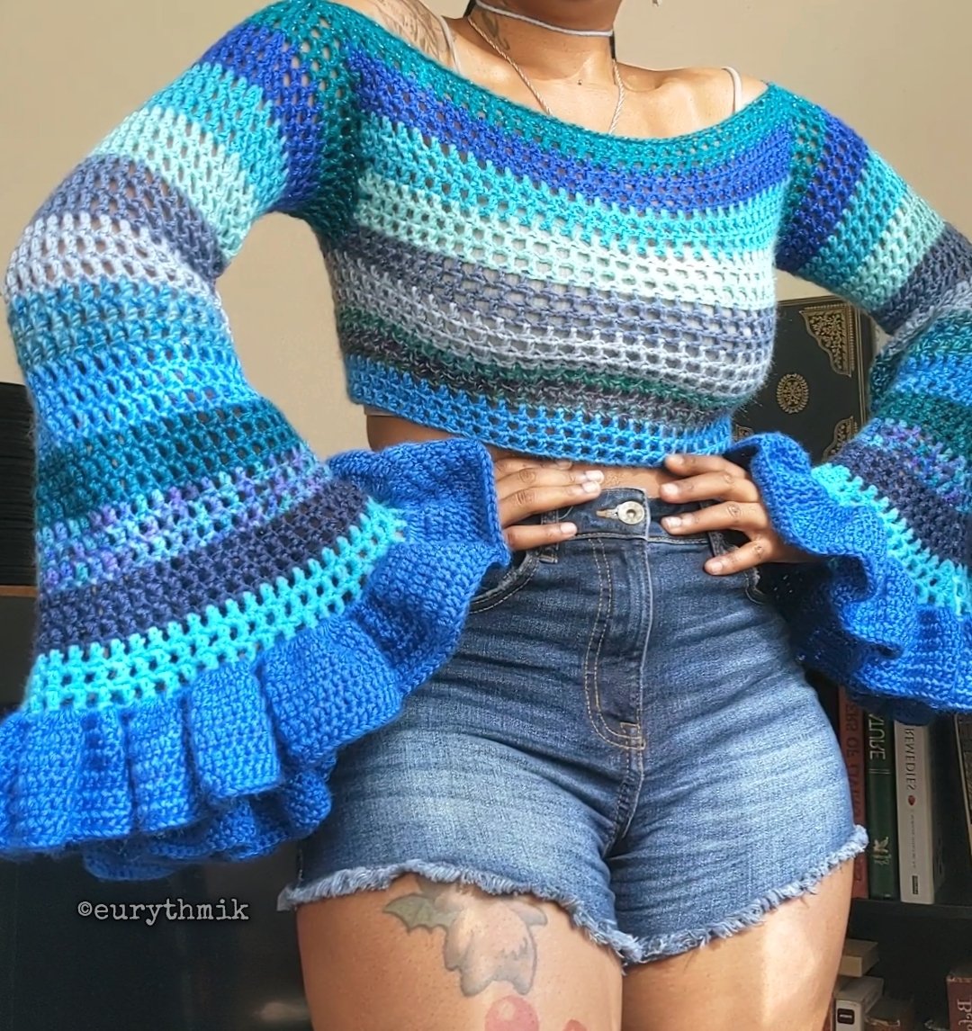 eurythmik's tweet photo. Introducing the Maribelle Shrug &amp; Crop Sweater 💙✨🤍 now available for custom ordering in all sizes and colors https://t.co/7uI8FFH7az