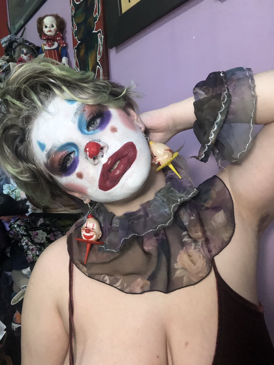 buggysballpit's tweet photo. #clown #nsfwclown #clownslut #clowncore #clowns #clownmakeup #clownwhore #clowndomme #nsfw_twt #nsfwaccount #nsfwtw #nsfwxRolePlay #nsfwcircus #nsfwaudio https://t.co/I6ePW6POqJ