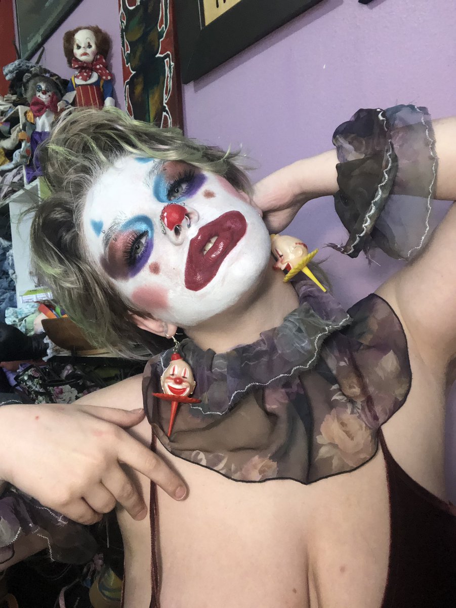 buggysballpit's tweet photo. #clown #nsfwclown #clownslut #clowncore #clowns #clownmakeup #clownwhore #clowndomme #nsfw_twt #nsfwaccount #nsfwtw #nsfwxRolePlay #nsfwcircus #nsfwaudio https://t.co/I6ePW6POqJ