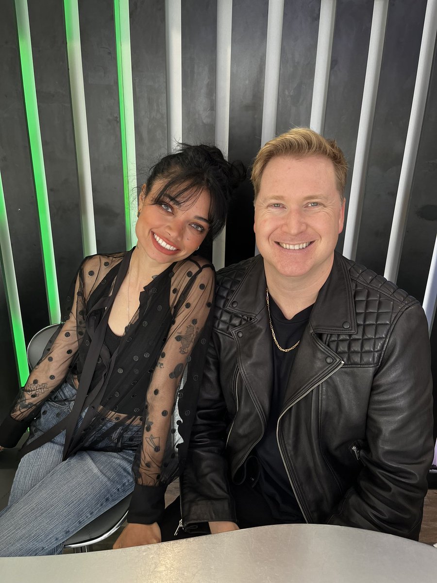 I can’t seem to take a picture w somebody without looking like I waited 5 hours in line for a meet &amp; greet. 😂♥️ <a href="/GrantOwensMusic/">Grant Owens</a> thanks for having me!!!!!