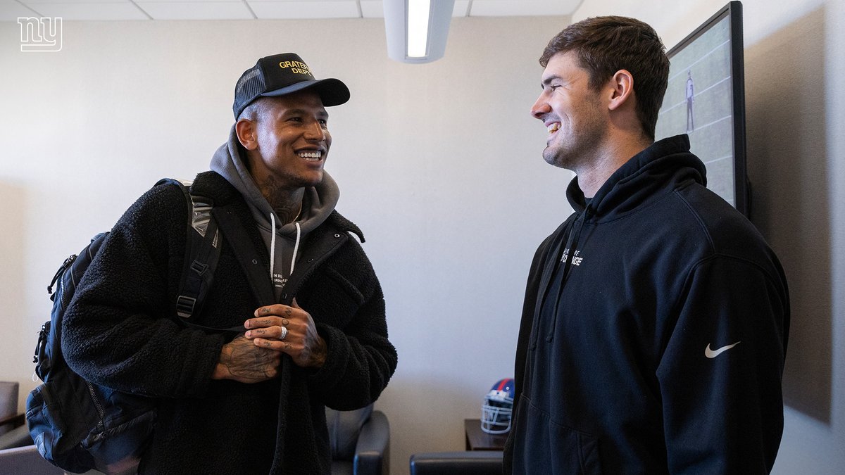 Giants's tweet photo. All smiles around here 😄 https://t.co/HEdzywSwhF