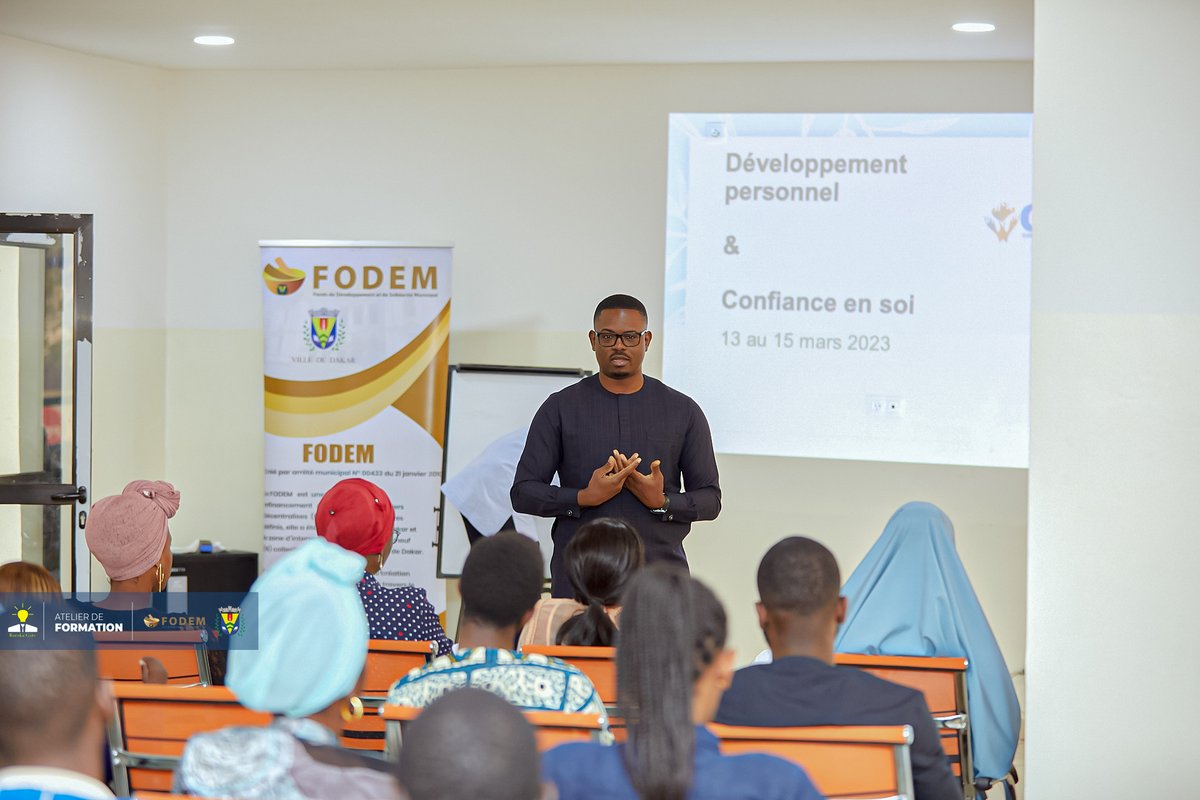 cepemcouveuse's tweet photo. Formation des entrepreneurs de la CEPEM 

Les entrepreneurs de la troisième promotion de la CEPEM ont démarré ce lundi 13 Mars 2023 leur parcours d'accompagnement en développement personnel avec le Cabinet Baraka Gates. https://t.co/yuV33m2zUe
