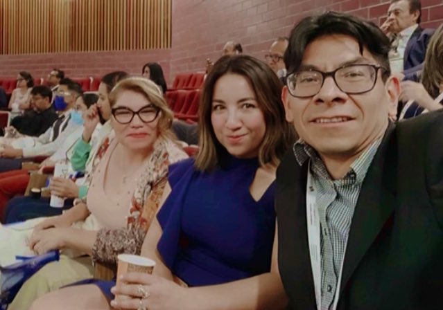 En la reunión de egresados de <a href="/SaludPublicaMx/">Escuela de Salud Pública de México</a> con <a href="/mauhernandez80/">Mauricio Hernández-F, PhD</a> y <a href="/IvonneRamirezS/">Ivonne Ramirez Silva</a>, egresados orgullosamente del Doctorado en Ciencias en Nutrición Poblacional.