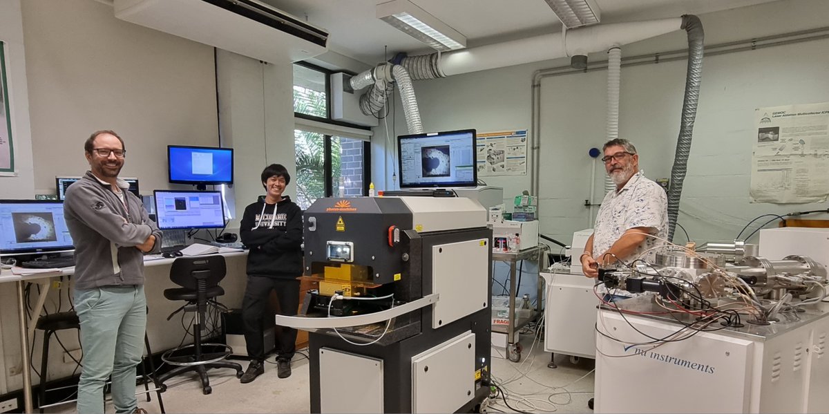 Exciting work in the lab - <a href="/DrYoannGreau/">Yoann Gréau</a>, Norikatsu Akizawa (Uni. Tokyo), <a href="/OlivierAlard/">olivier Alard</a> studying rare Petit-Spot mantle xenoliths using unique split-stream for simultaneous in situ Re-Os and trace elements in sulfides. Redefining the 1 stone 2 birds idiom ;)
<a href="/mqnatsci/">Macquarie University School of Natural Sciences</a> <a href="/AuScope/">AuScope</a>