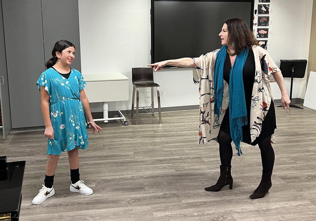 VillageSchool's tweet photo. Senior Singers at Village School have been hitting all the right notes, thanks to the coaching of Lillian Sengpiehl! These talented students received expert guidance on how to improve their singing, getting ready for their big recital on May 23! 

#villageschool #palisadianpost https://t.co/1QwDTOOV39