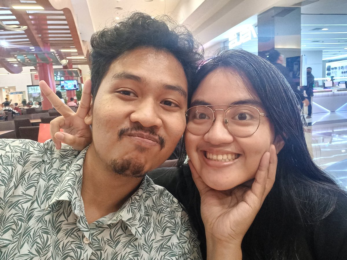 gorgayn's tweet photo. 1 10/12
Want to spend everyday with you
#HowLucky https://t.co/B9vFIJgtBi