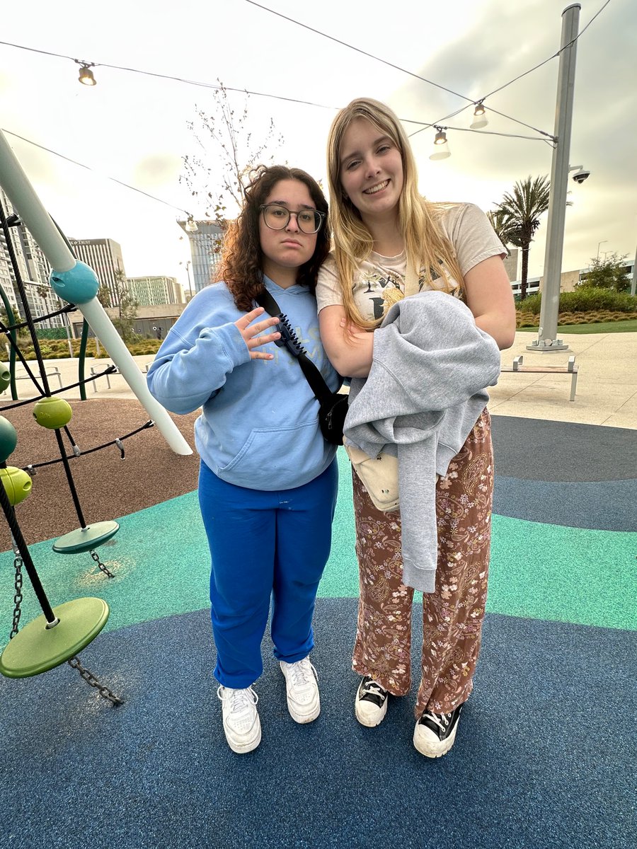 SofieOffline's tweet photo. It finally happened?!!!
@CostlierPond 
#thebiggestmeetupofalltime https://t.co/eox1Itjh8t