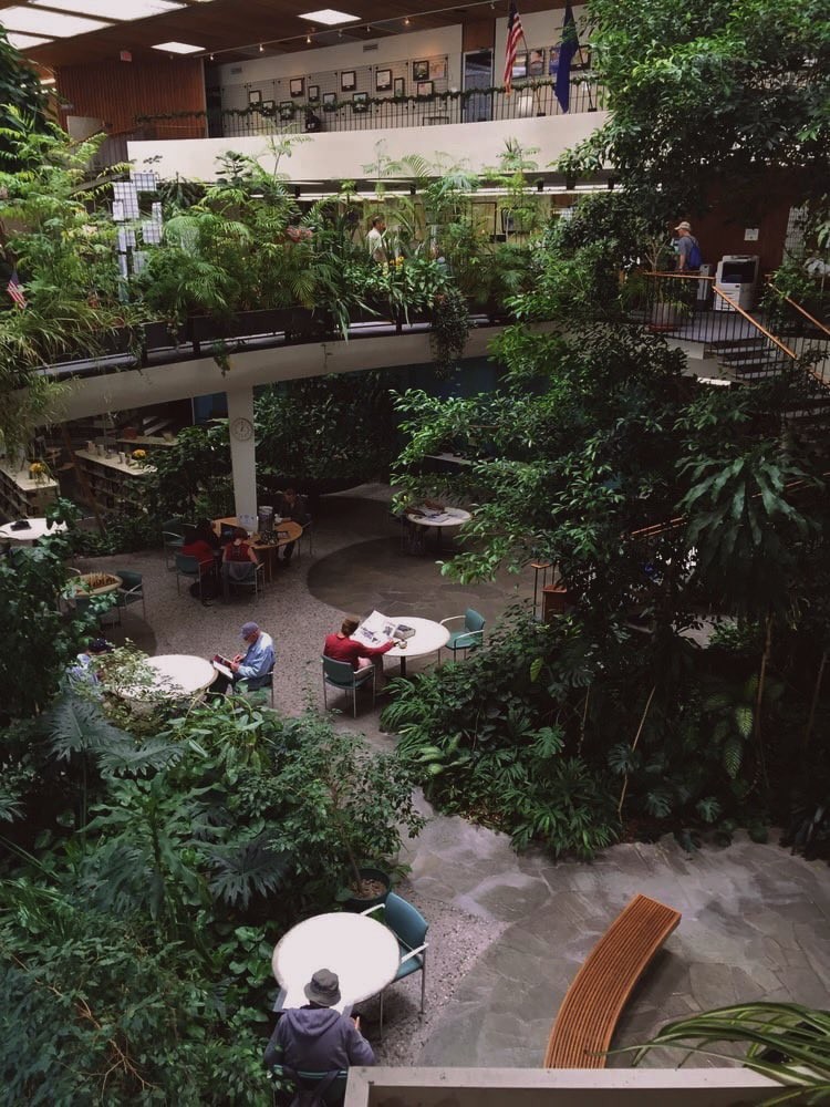 theDecorsed's tweet photo. Downtown Reno Library 🛏️  #interiordesign #homedecor src: https://t.co/K0l2mBcFGI https://t.co/GMYnv7pPbN