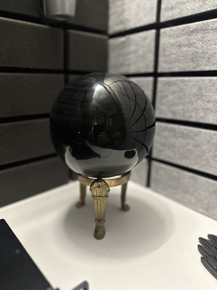 VoiceOfOBrien's tweet image. This has been quietly sitting in my office for years. Make of that what you will.