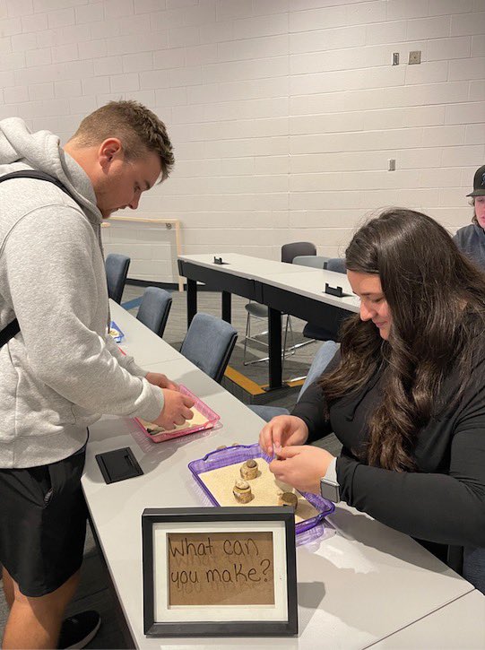 Here is a provocation that I was able to present in my @EY_uwindsor class this semester! We got to explore sand gardens. Our zen gardens created a calm space where students are able to explore loose parts. If your students are curious about gardens they should check this out!